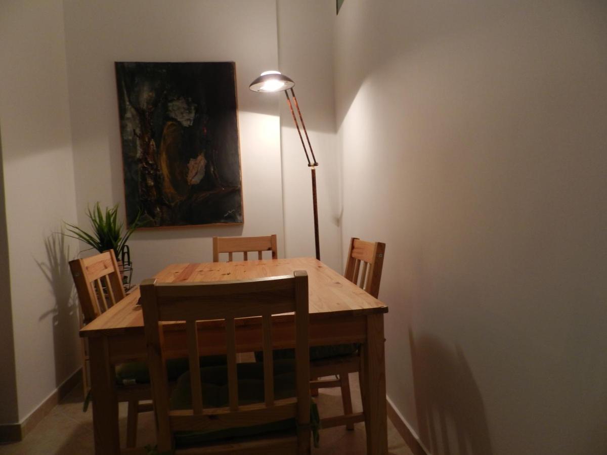 Vasia'S Cosy Apartment In Athens, "Pedion Tou Areos", Close To Center Exterior foto