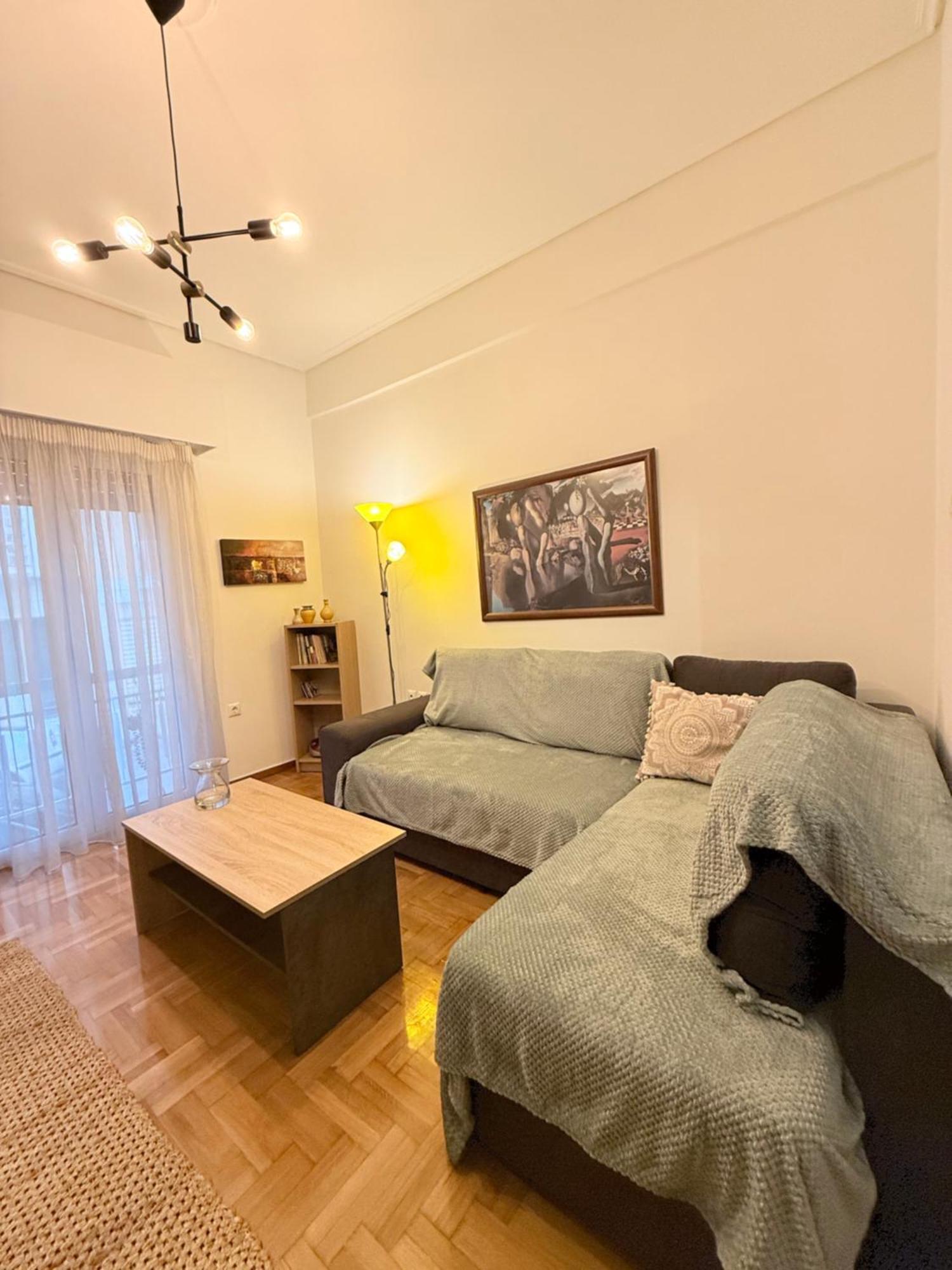 Vasia'S Cosy Apartment In Athens, "Pedion Tou Areos", Close To Center Exterior foto
